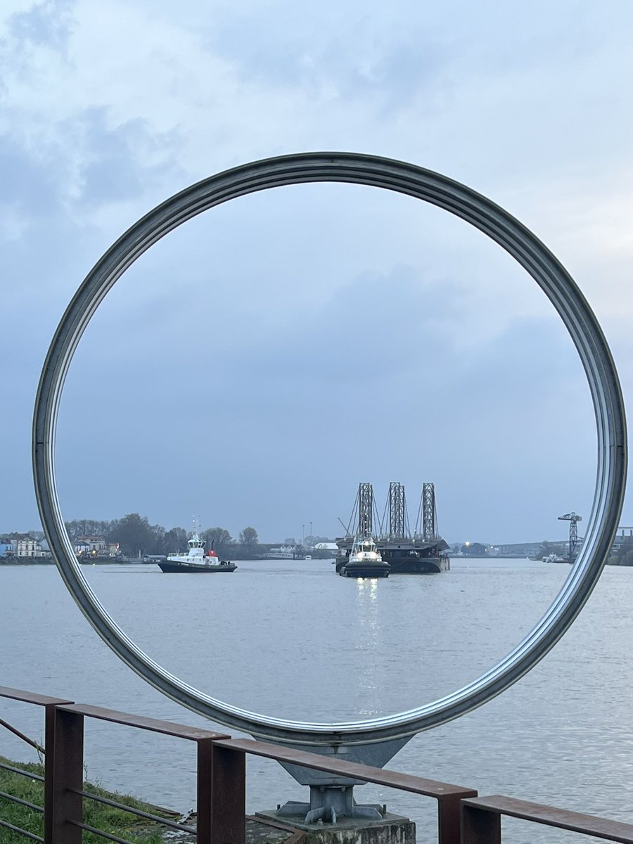 LGuimard's tweet photo. ici, c’est Nantes !  #futurPontAnnedeBretagne  #Nantes https://t.co/2e8yD9amsD