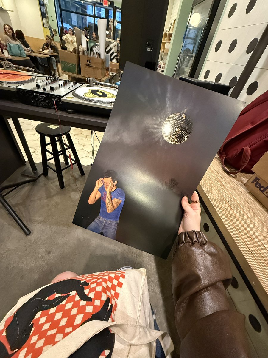 alyssa at the Disco, Occasionally 🪩 tweet media