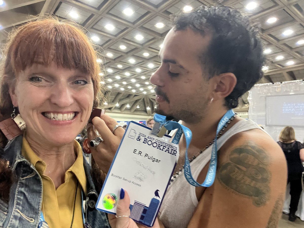 M M De Voe tweet media