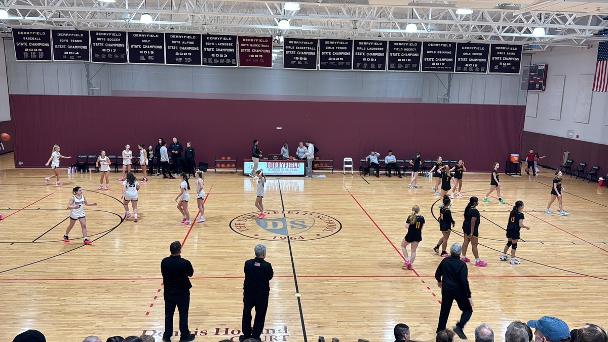 austin_grass's tweet photo. Division II girls coverage on @nhsportspage! #7 Souhegan visits #2 Derryfield for a trip to the Semifinals. Highlights and post game interview with the winning team will be up on the site in the morning! https://t.co/67wl4wXKGD