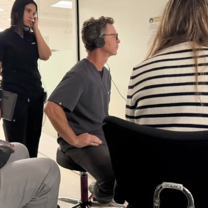 shawnhats's tweet photo. dr. jack abbot has suspicious headphone shaped indent on his head that matches shawn hatosy’s director mode look https://t.co/zSiH91el4o