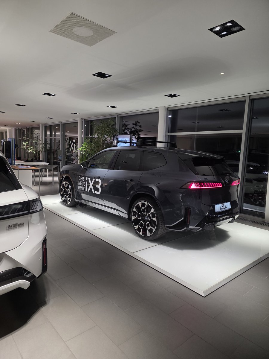 Tobias Christopher Lorenz tweet media