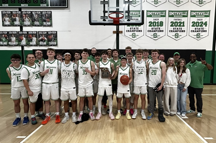 WActivities's tweet photo. Our Boys Basketball team are Class 4 District 15 champions! They defeated the Ewing Marion Kauffman Blue Knights in a very tight ball game!

They will play in the Class 4 Sectional playoff game on Tuesday at 6 pm at Staley High School. https://t.co/BoumKT4nqU