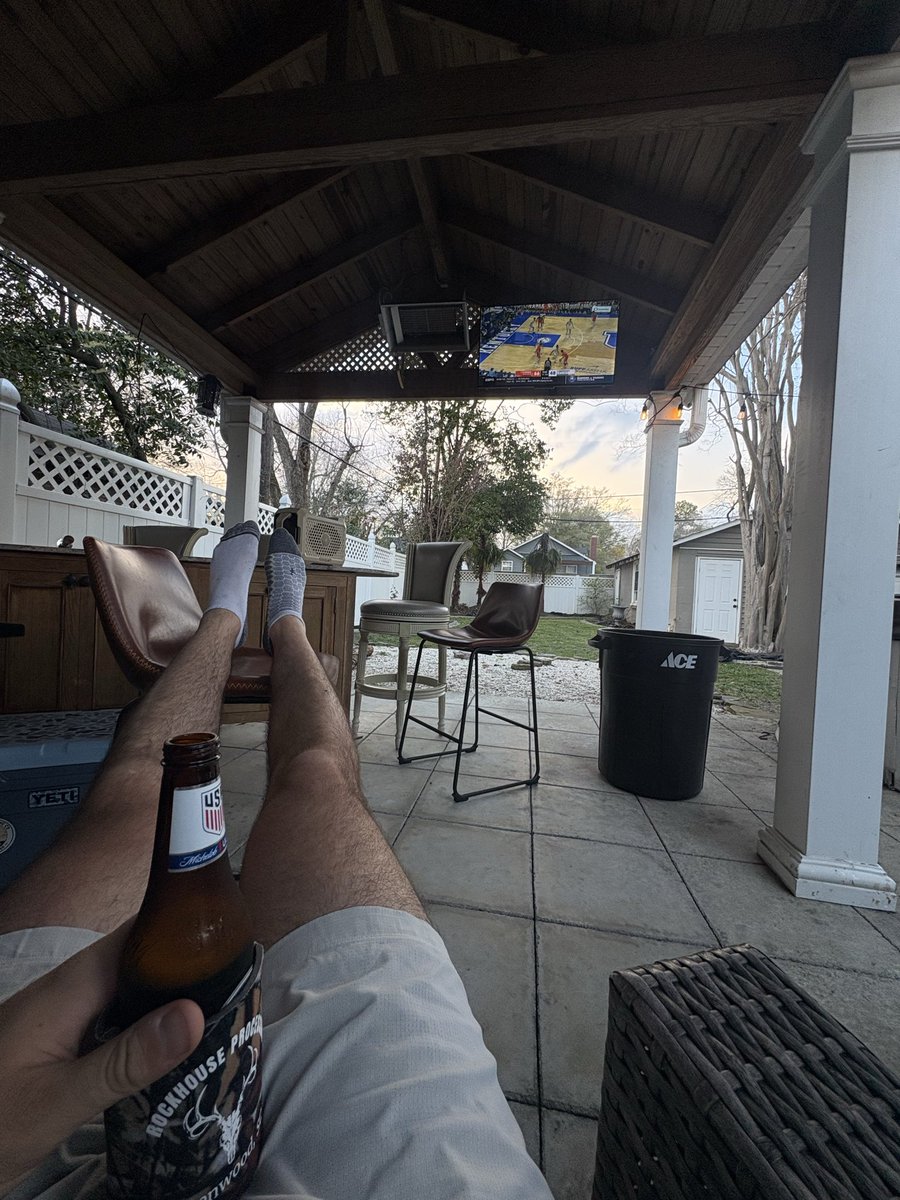 Mr. Gilly tweet media