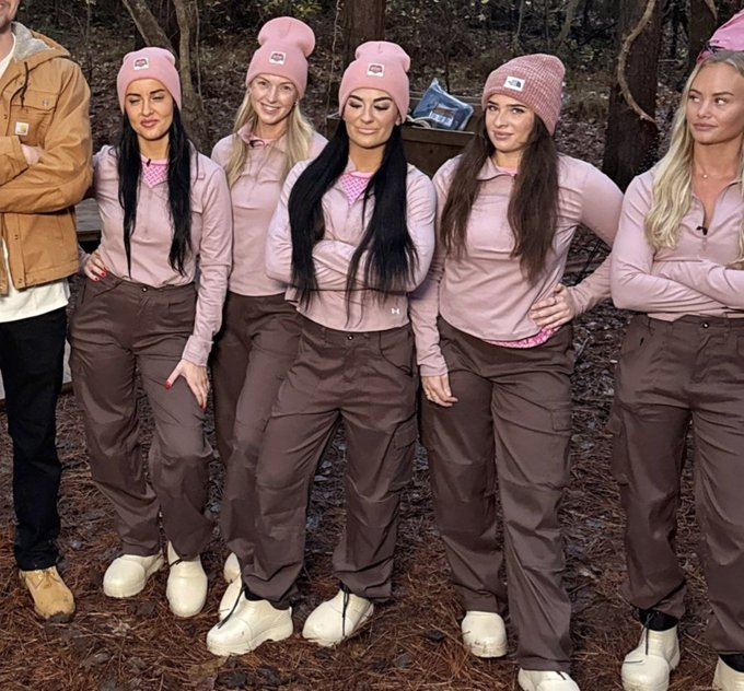 Msabina865's tweet photo. He definitely has a 'type'😂😂 they could be quintuplets 😄 https://t.co/GkNKpXJJR0