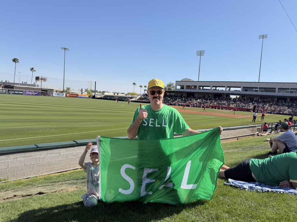 I parent the generational love of Oakland and the complete scornography of FJF #SellTheTeam #FJF <a href="/LastDiveBar/">Last Dive Bar 🏟</a> #LetsGoOakland