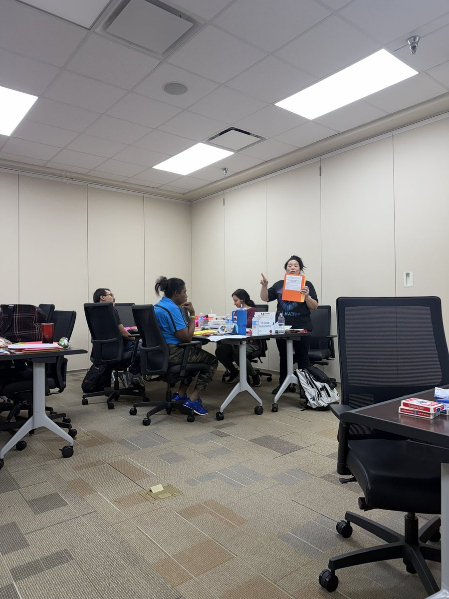 Sandy Yanes tweet media