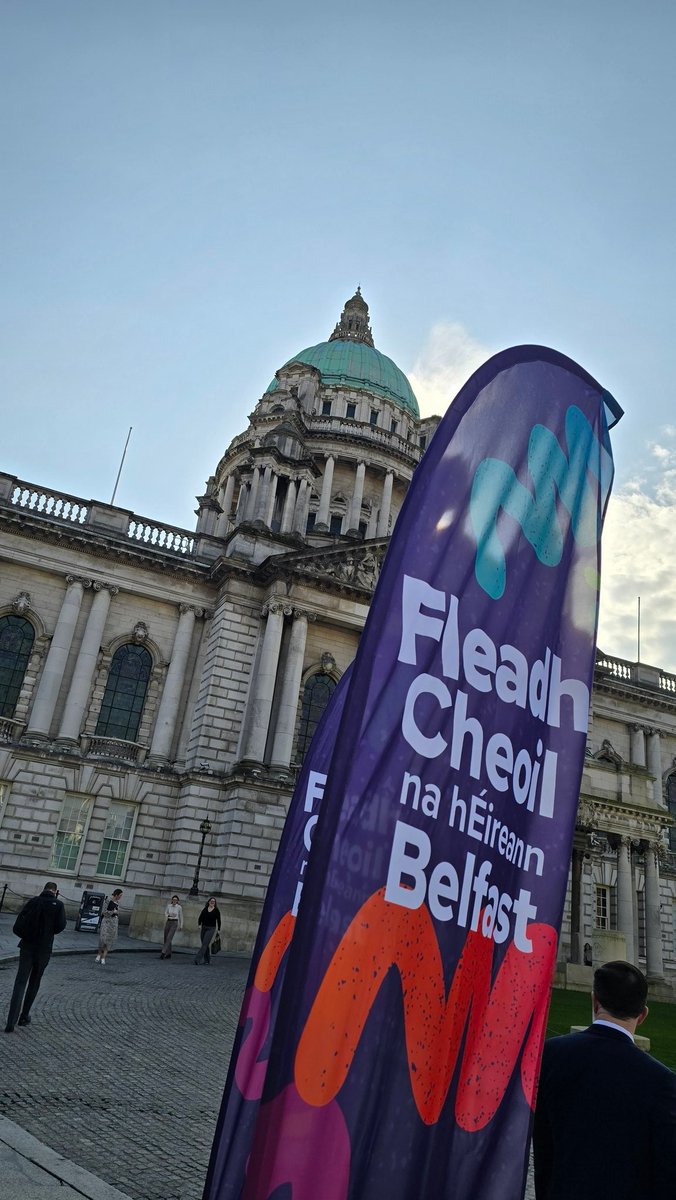 FailteFeirste's tweet photo. Very exciting news to hear that Fleadh Cheoil na hÉireann, the world's biggest celebration of traditional Irish music and culture will be returning to Belfast in 2027!

Maith sibh 👏👏👏 https://t.co/3HGYbADmNQ