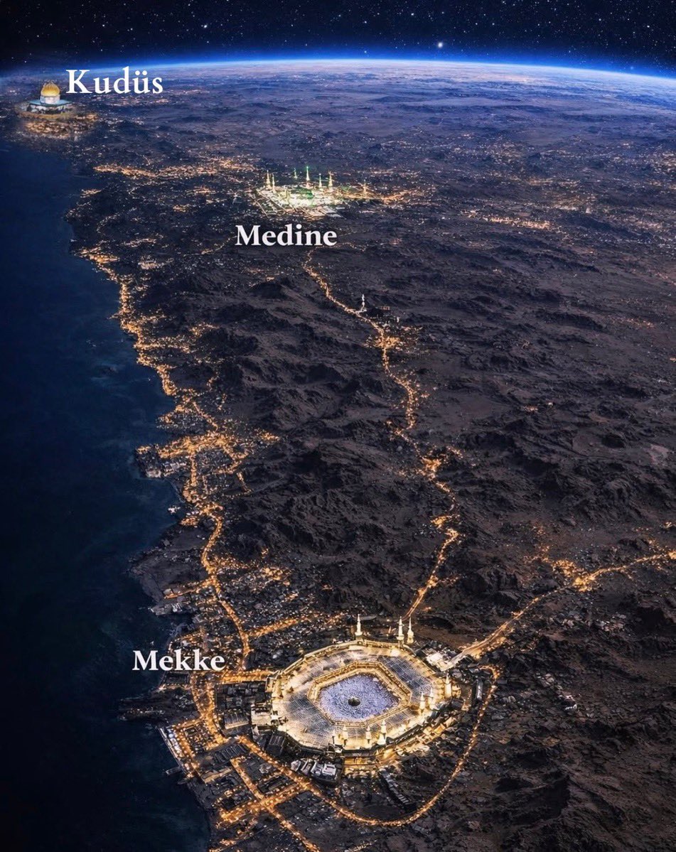 İsteyen herkese üç mescidde namaz kılmak nasip olsun 🤲🏻