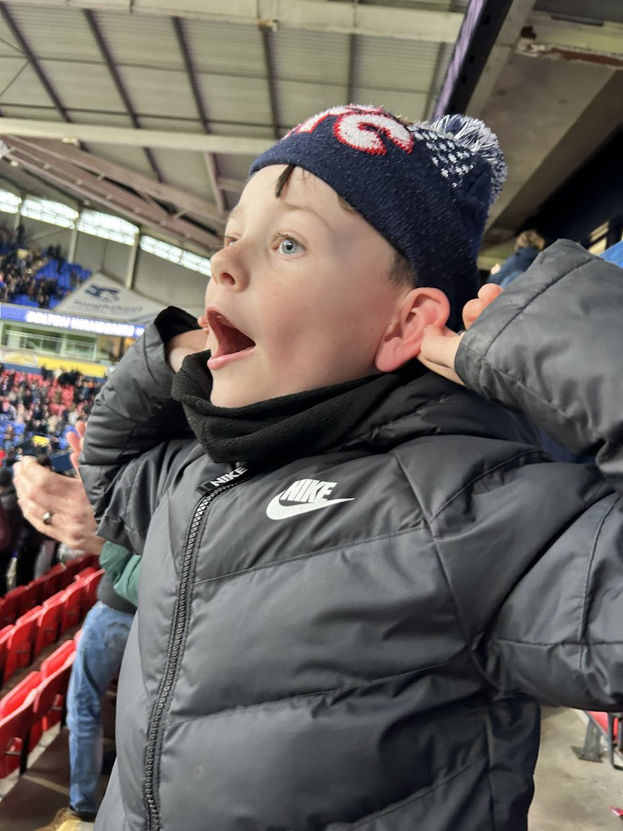 Leanne Belshaw tweet media