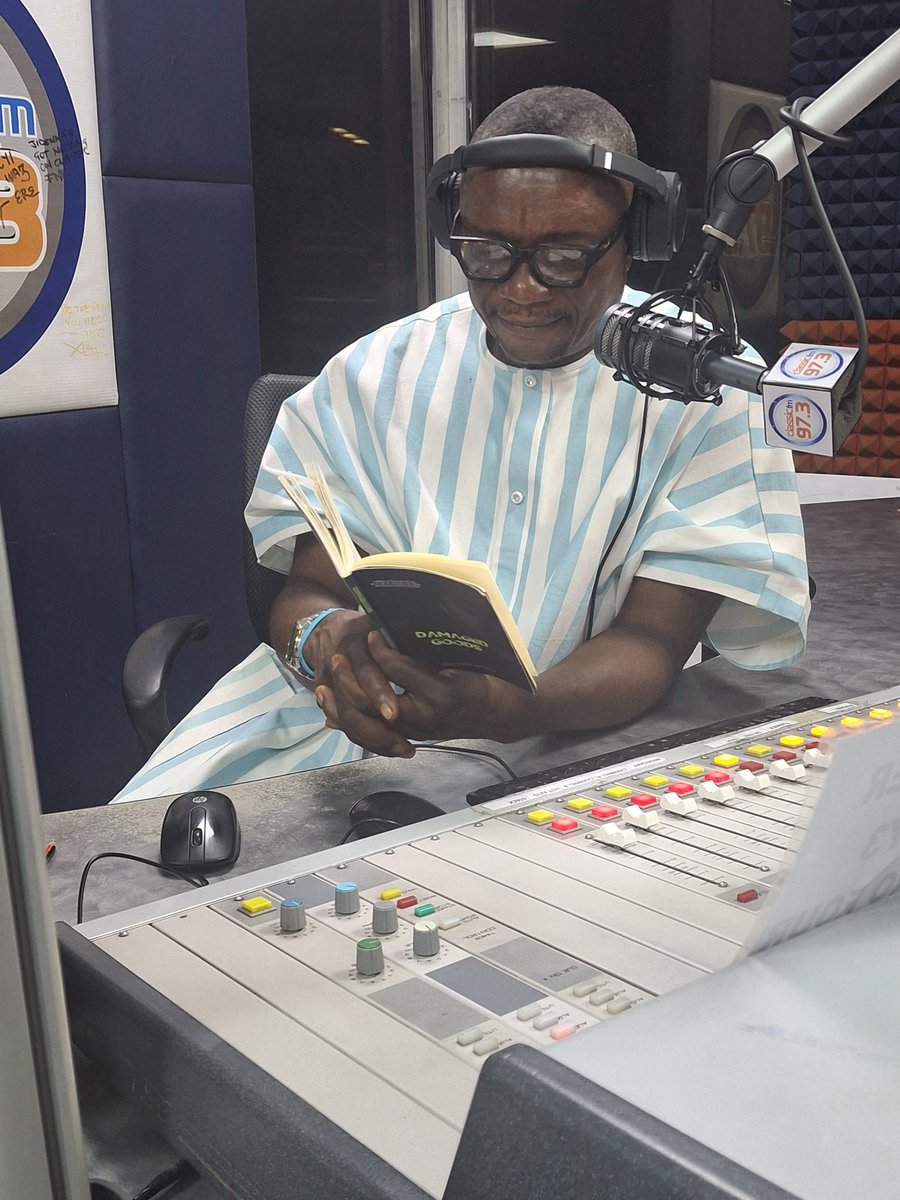 BookOnReviewWithBenji tweet media