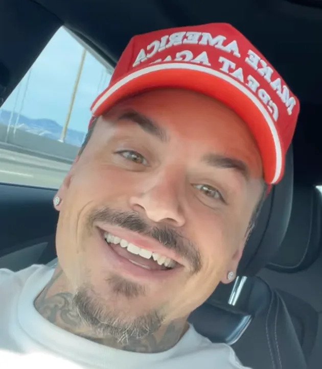 TheStripesGirl's tweet image. MAGA Influencer And Fox News Guest Indicted On Child Sex Abuse Charges
yahoo.com/news/maga-infl…
#Anonymous
#AnonymousCrimeWatch