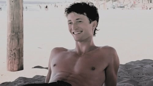 ๐๐ฅ๐๐ฎ๐ฌ ๐๐จ๐ญ๐ญ๐๐ซ. tweet media