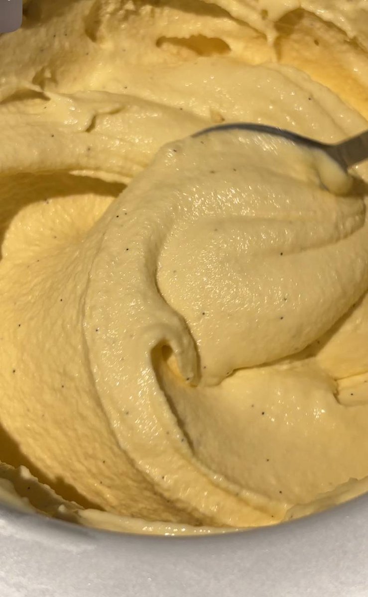 Neve 🌷 tweet media