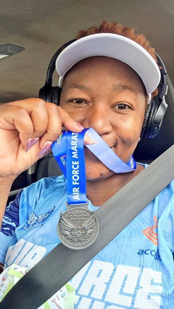 Ngoza 💋 tweet media