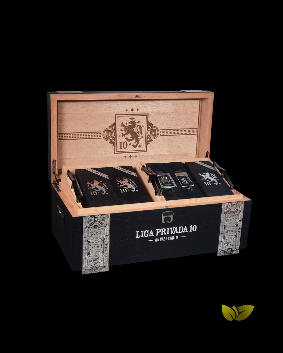 cabinettb's tweet photo. Liga Privada 10 Aniversario S.T. Dupont Collection ya está en nuestras tiendas. Una pieza exclusiva para verdaderos coleccionistas.

📍Disponible en: Lincoln, Arroyo Hondo, Punta Cana y Chavón
📍Santiago: próxima semana

#CabinetExperience #LigaPrivada #STDupont #DrewEstate https://t.co/qFHJToTKTx