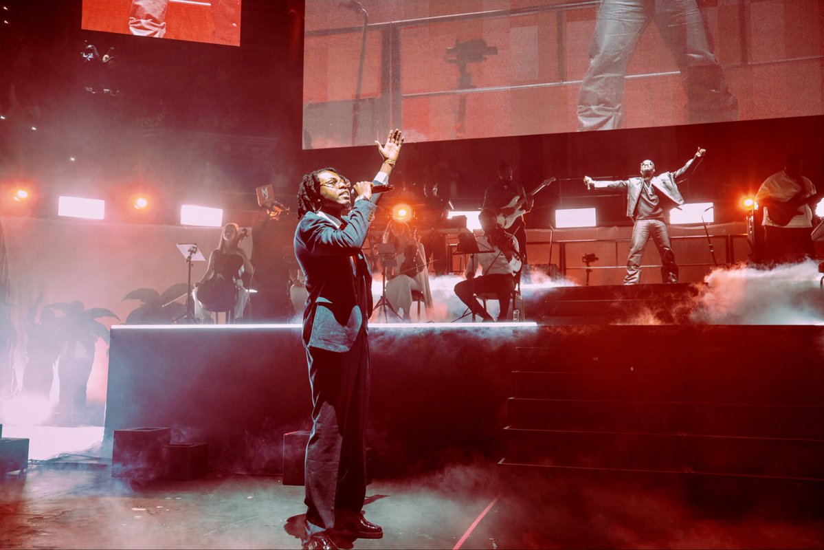 Congratulations to the Lessor <a href="/sarkodie/">Sarkodie</a> and the whole team for building this mansion in London. Great Show!! I’m grateful 🙏🏽
Nous reviendrons!! 
#RapperHolicUK26