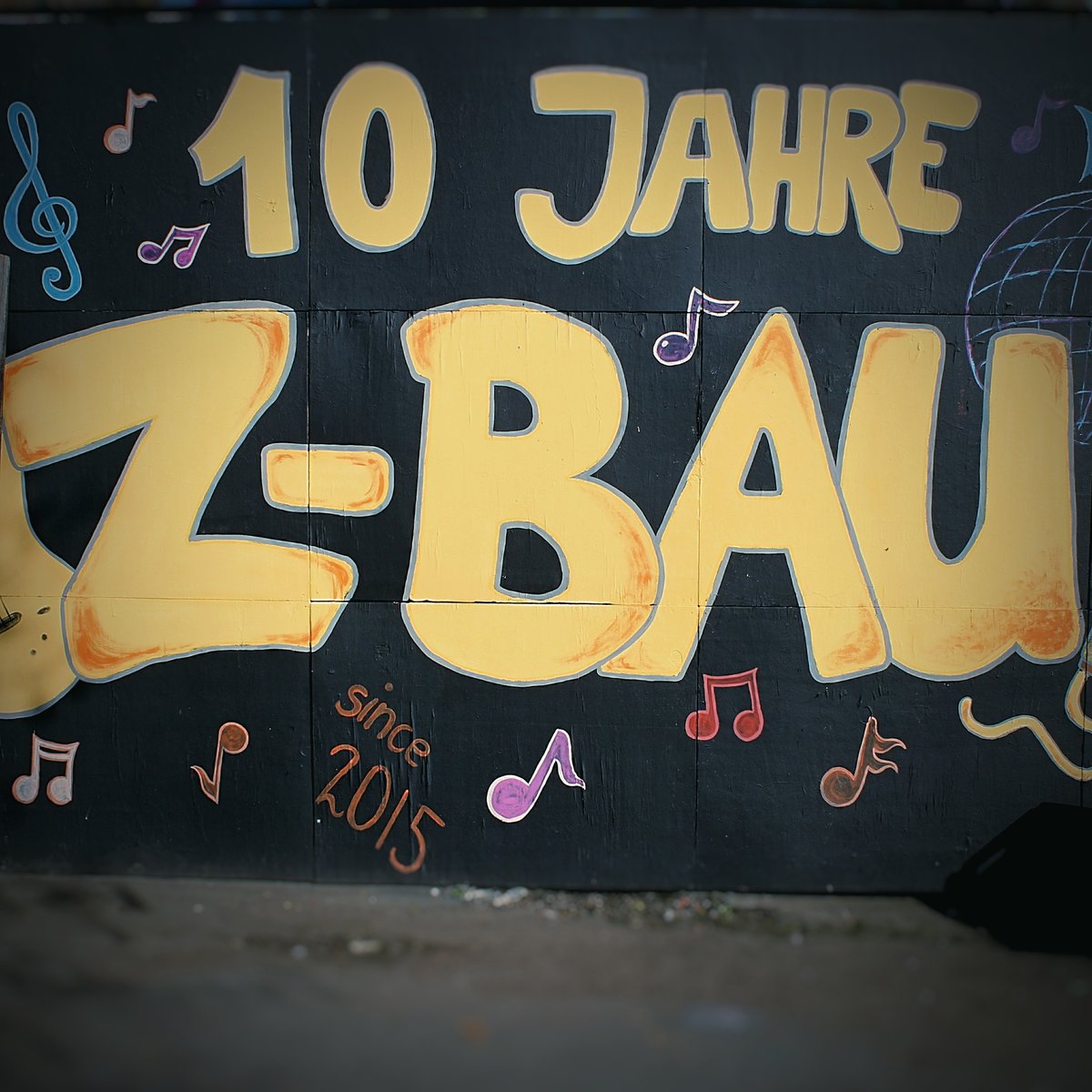 HelmarWeiss's tweet photo. Heute Flohmarkt-Vibes im Z-Bau. 🥁🎸📚 

#zbau #nürnberg #DieReiseZurQuelleDesGroove #musicianlife https://t.co/MeC0oQ28h7