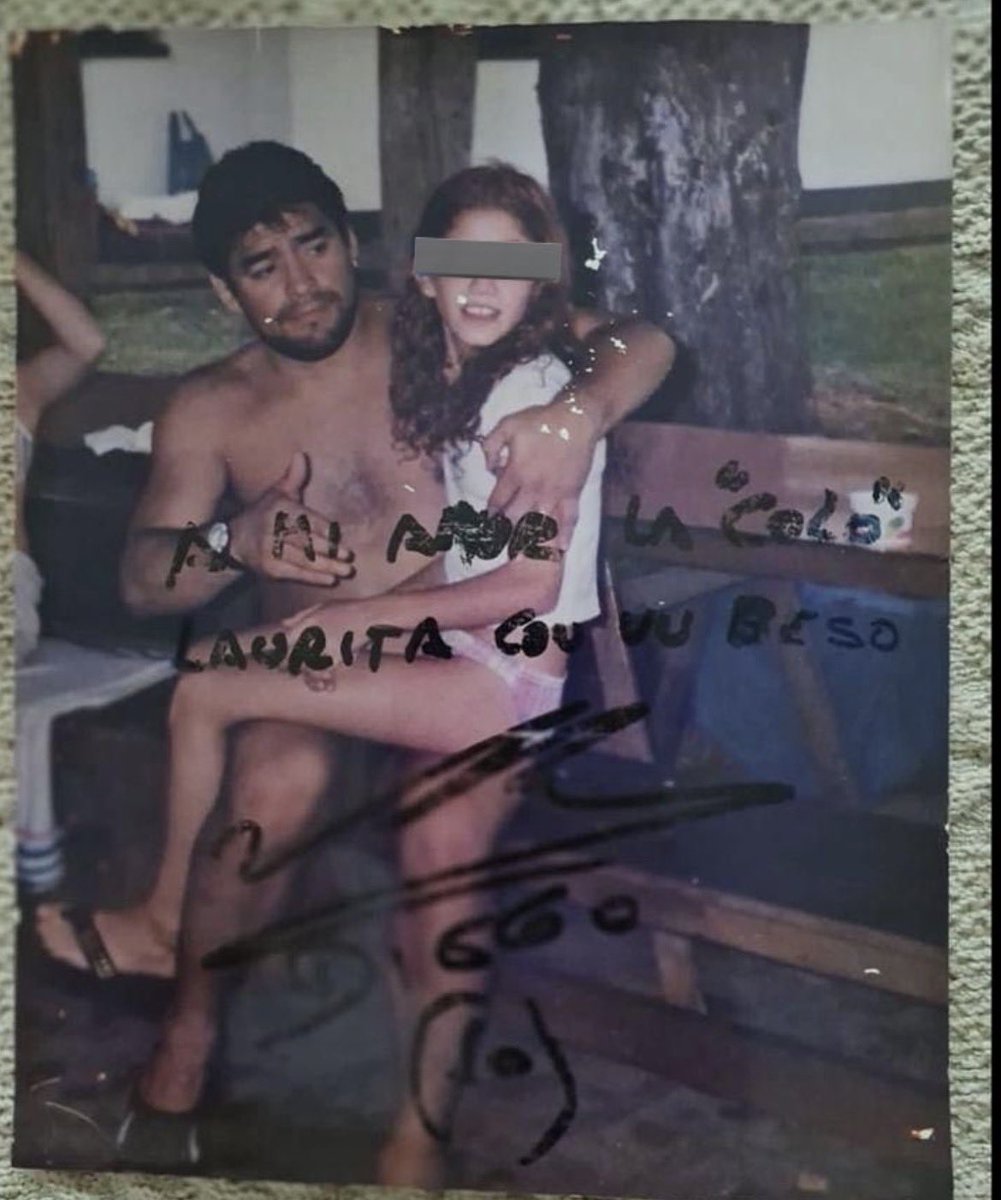 kaderol's tweet photo. @jgnaredo Ahí está la dignidad que le sobraba a Maradona y a tu mesías. https://t.co/0yf9ybvLrf