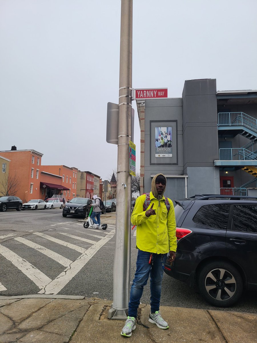 SFF KnOwLedge tweet media