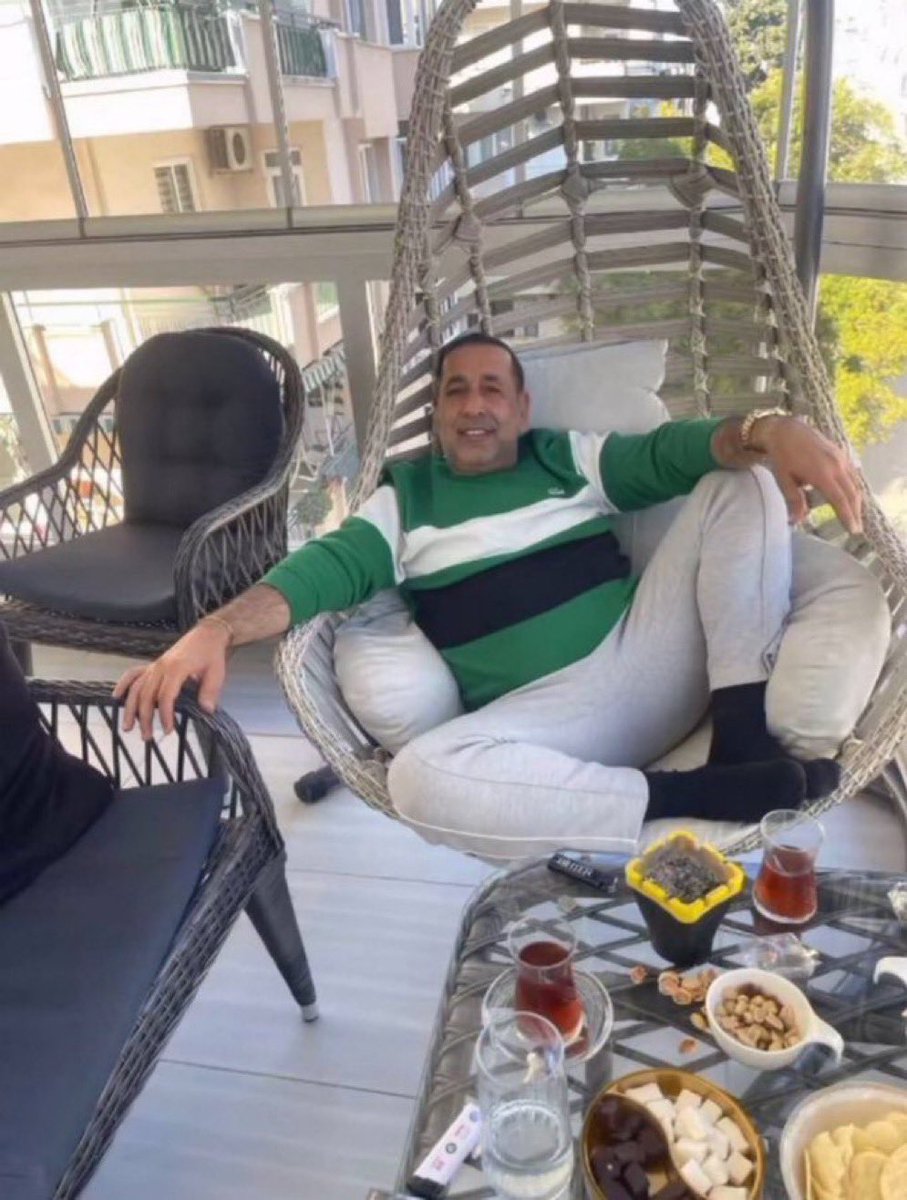 gotesokanterimm's tweet photo. 9 kişi bile kalsak kalede sekiztaş fatihi uğurcan babanın olmasının verdiği rahatlık https://t.co/C82fwUW3Qb