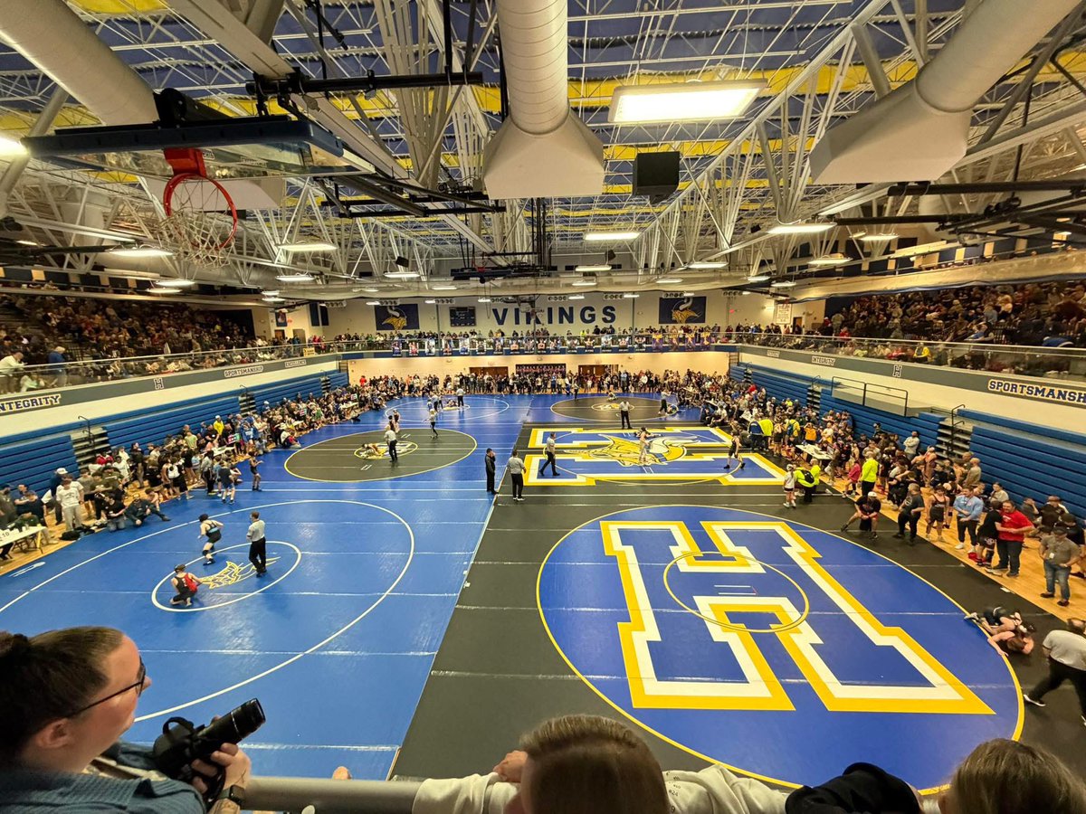 FH Jr Viking Wrestle tweet media