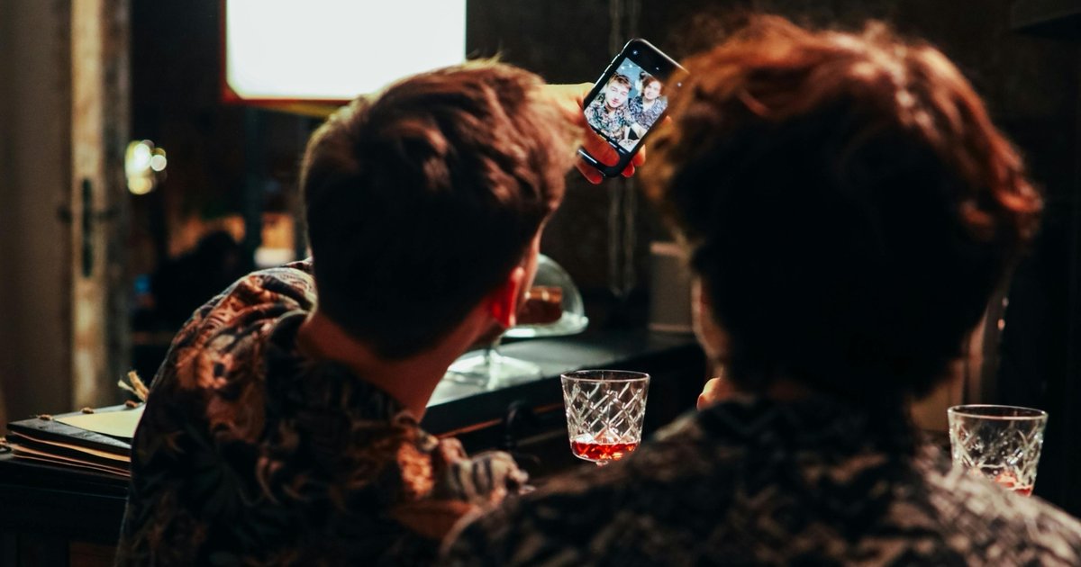 instinctmag's tweet image. Swiping Right at the Right Time: When Are You Truly Ready to Date? dlvr.it/TRM4MC #DatingApp #DatingLife #firstdate #GayDates