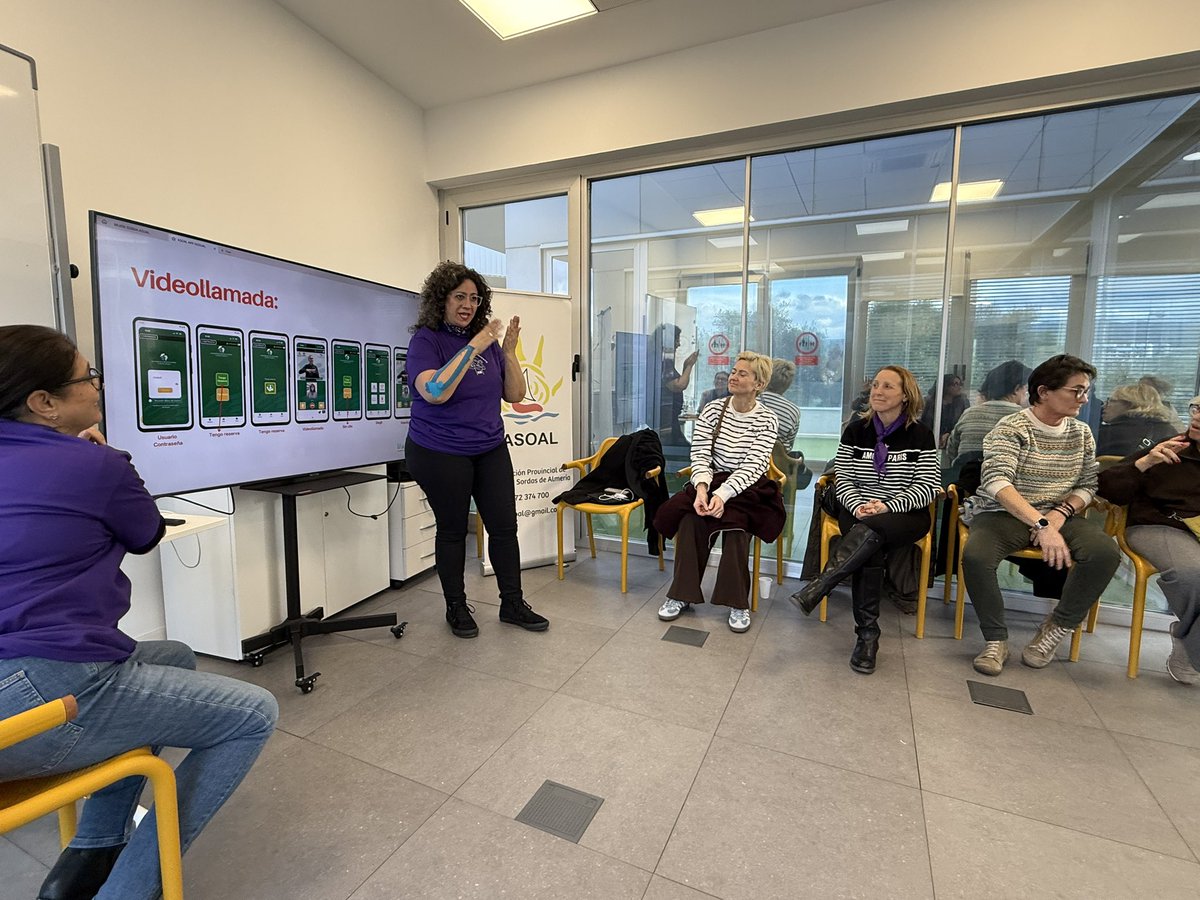 Unión Andaluza de Entidades de Personas Sordas tweet media