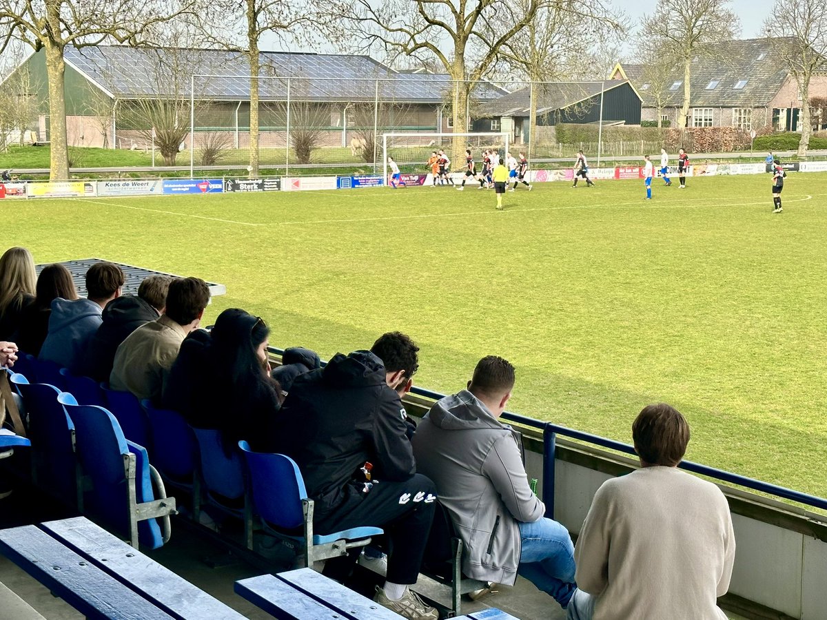 Dick Teunen tweet media