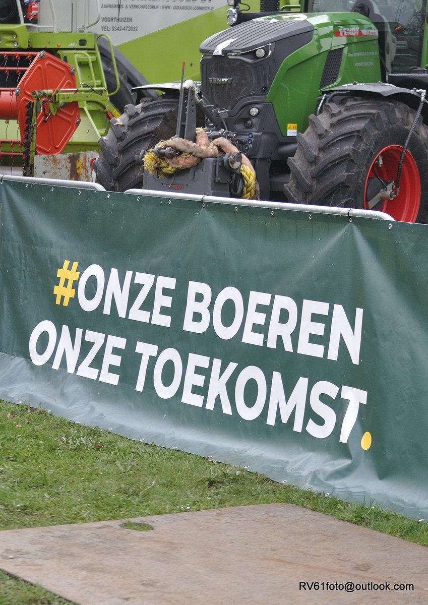 RV61FOTO's tweet photo. vrijheidsbehoud vereist weerbaarheid

#Barneveld #RedHetPlatteland

#Vrijheid
#steundeboeren
#SamenOptrekken
#NoFarmersNoFood
#Agenda2030
#DoNotComply
#houjerugrecht
#debeleidsverantwoordelijkenhiervoorstraksnietvergetenvrijheidsbehoud https://t.co/qNTEnysvbf