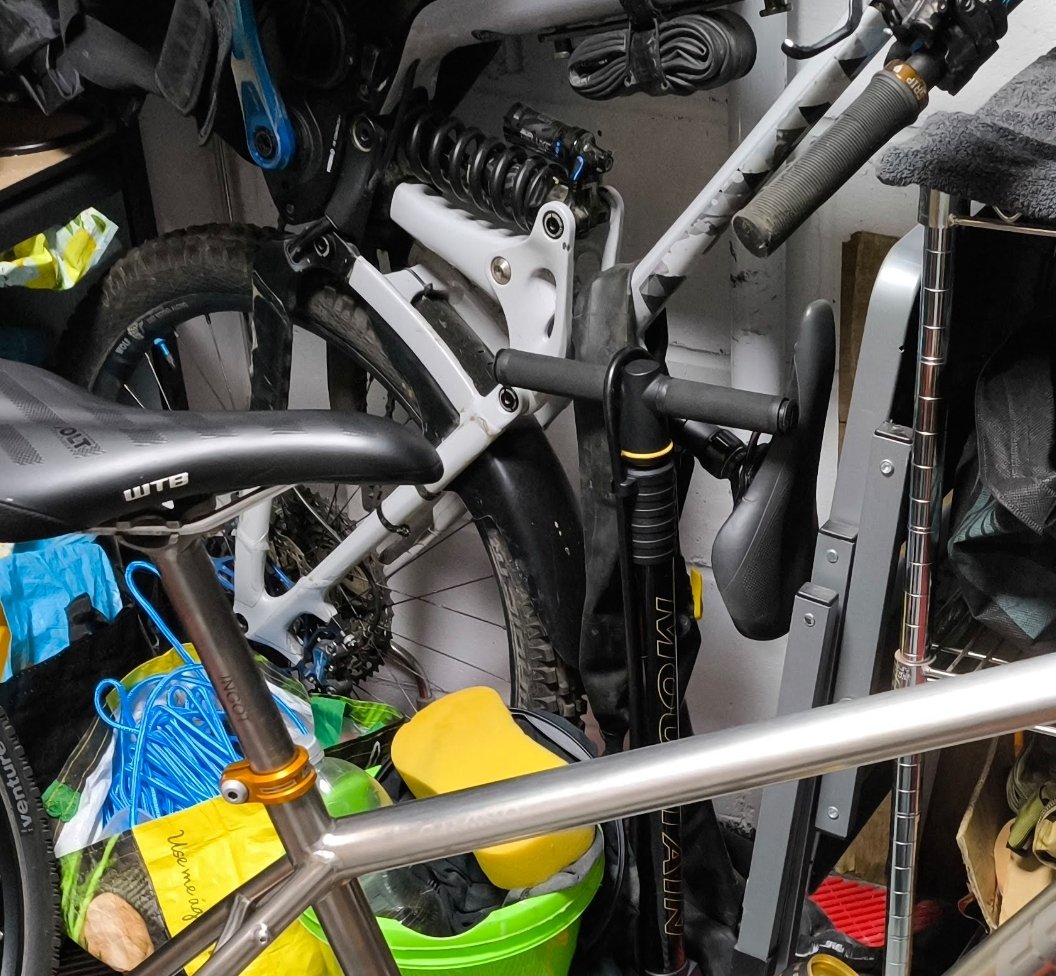 Evanglis tweet media