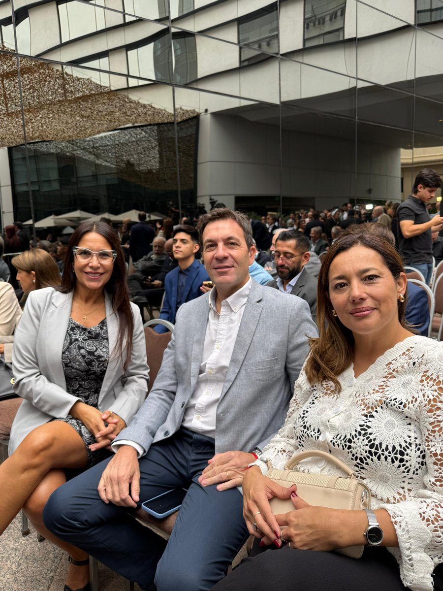 Adriana Cano tweet media