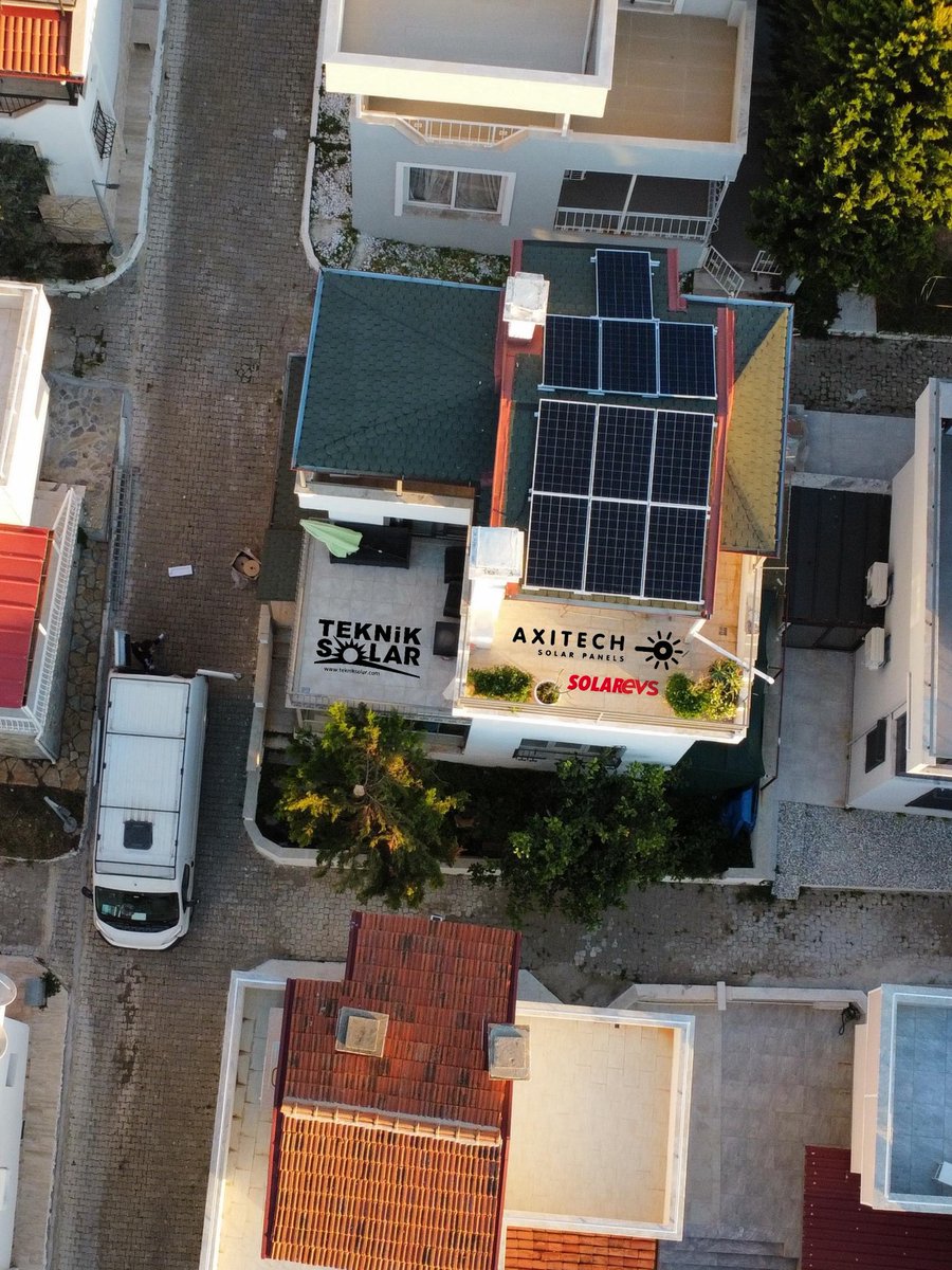 TeknikSolar's tweet photo. Aydın Kuşadasın'da bir villa enerjisini Axitech solar panellerden üretmeye başladı. @axitechsolarpanel @tekniksolar @tekniksolar_panel_uretim @solarmarket.com.tr @solarevsofficial #kuşadası #aydın #solar https://t.co/cTVenrOoDF