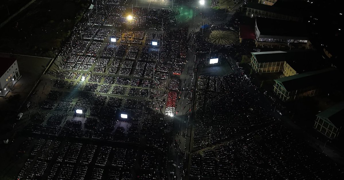 smhosglobal's tweet photo. The crowd was massive indeed. God showed Himself mightily, and to Him we give all the glory for the success of the Bayelsa Miracle Crusade!
#BayelsaMiracleCrusade #SMHOS https://t.co/Xw3WXsxRPZ