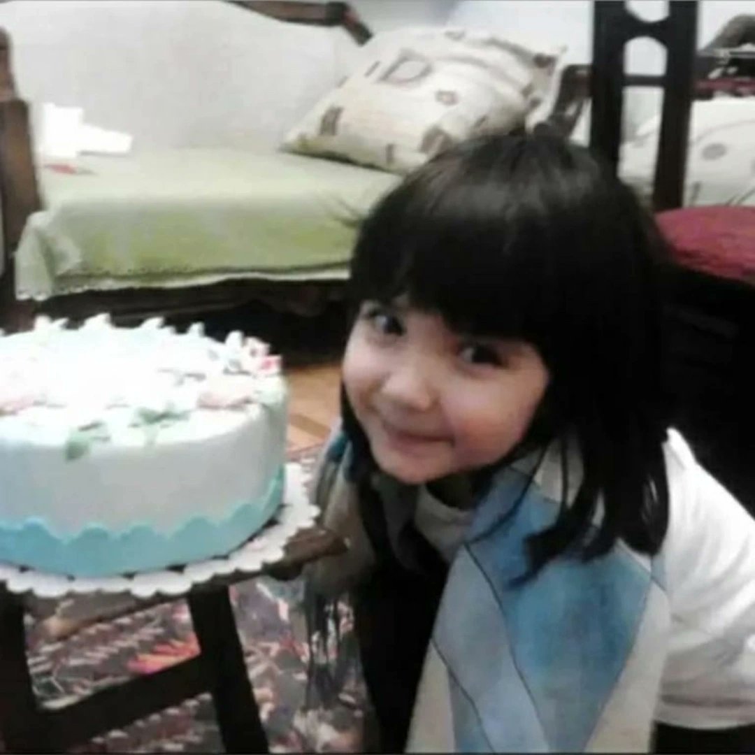 visne🪭 tweet media