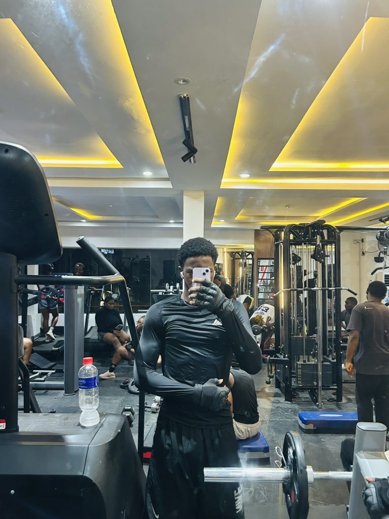 THE ALCHEMIST PRINCE ๐ฅท๐ฟโ๏ธ๐ฆ
tweet media