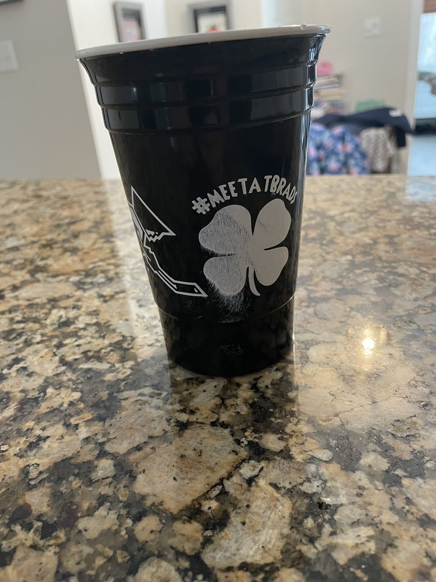 CHHoodlum's tweet image. Still devastated over this. Was supposed to go there today pregame. I literally don’t know what to do now. 

If any @PCAthletics @FriarsHockey fans are interested I may bring down Bud Lights to PC and poor it out on the Brads lawn. They will rebuild. We will not forget. #thecafe