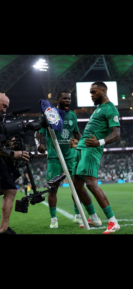 بالعبيد tweet media