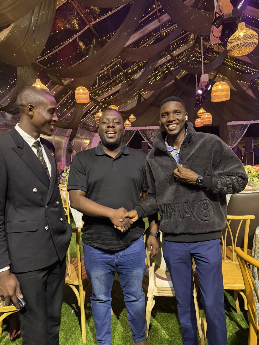 Supremé Léader tweet media