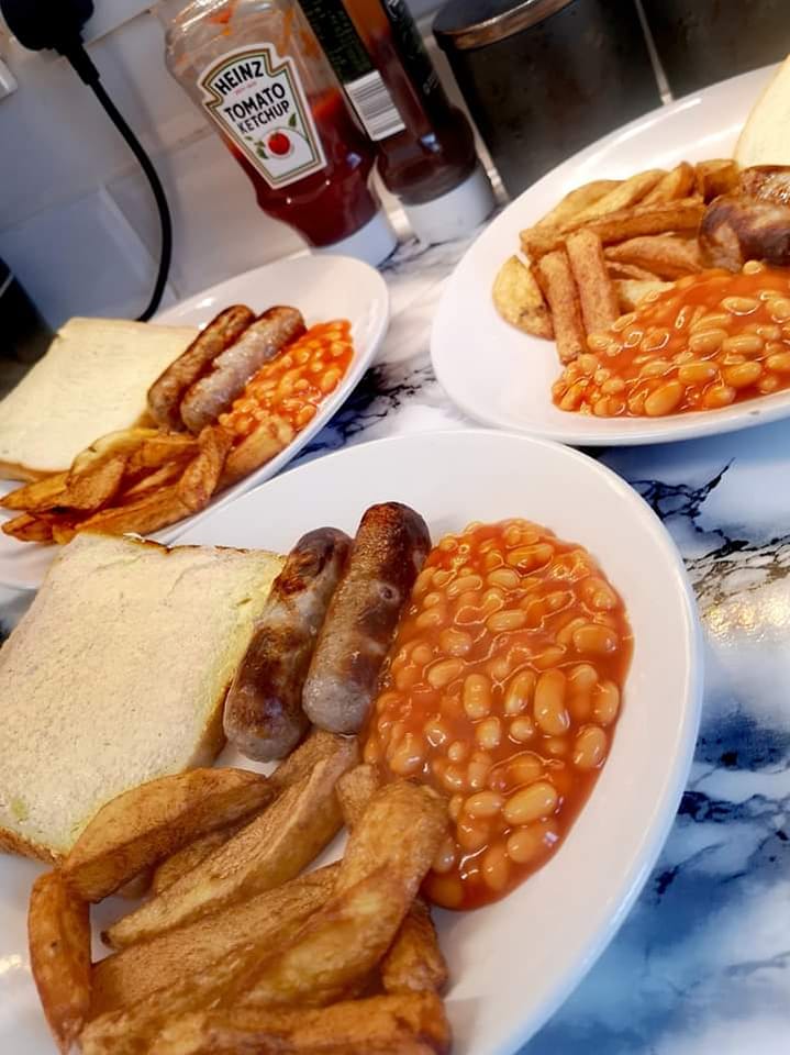 Dinner with Beans 🍽️ tweet media