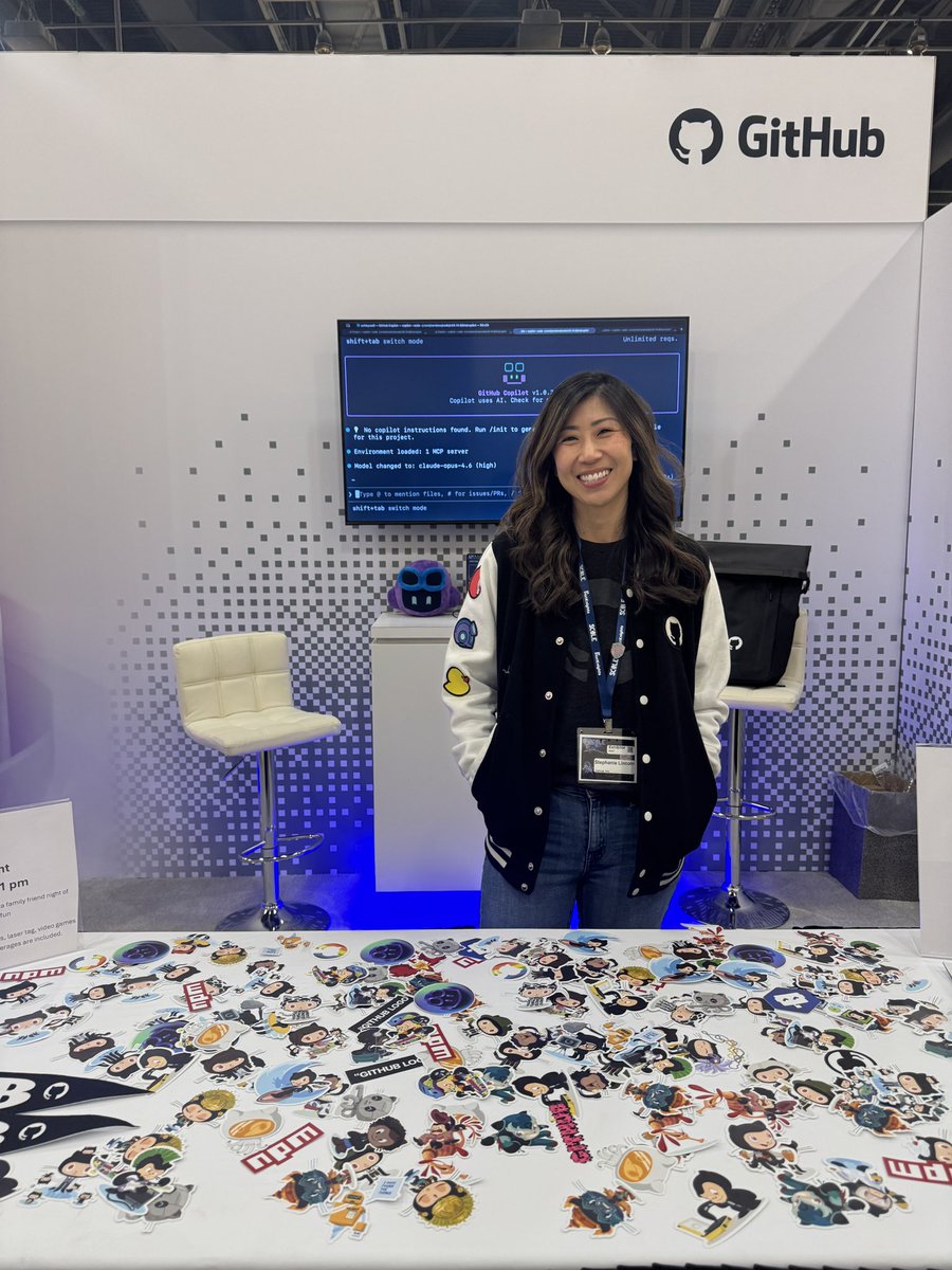 Ashley Wolf tweet media