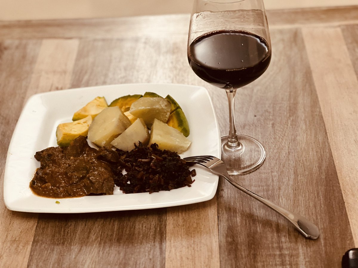 Eve Zalwango #TheCarpenter #FundiWomen tweet media