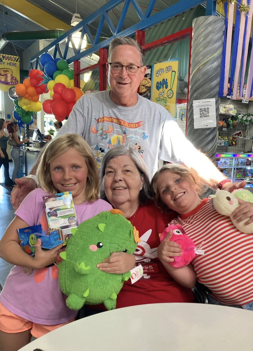 hrhan119's tweet image. @strawberries48 #neverforgotten 158 days ago. #nomorenanacamp