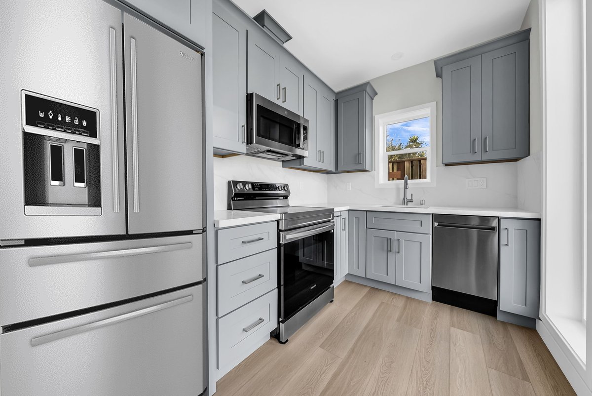 Roof and Realm tweet media