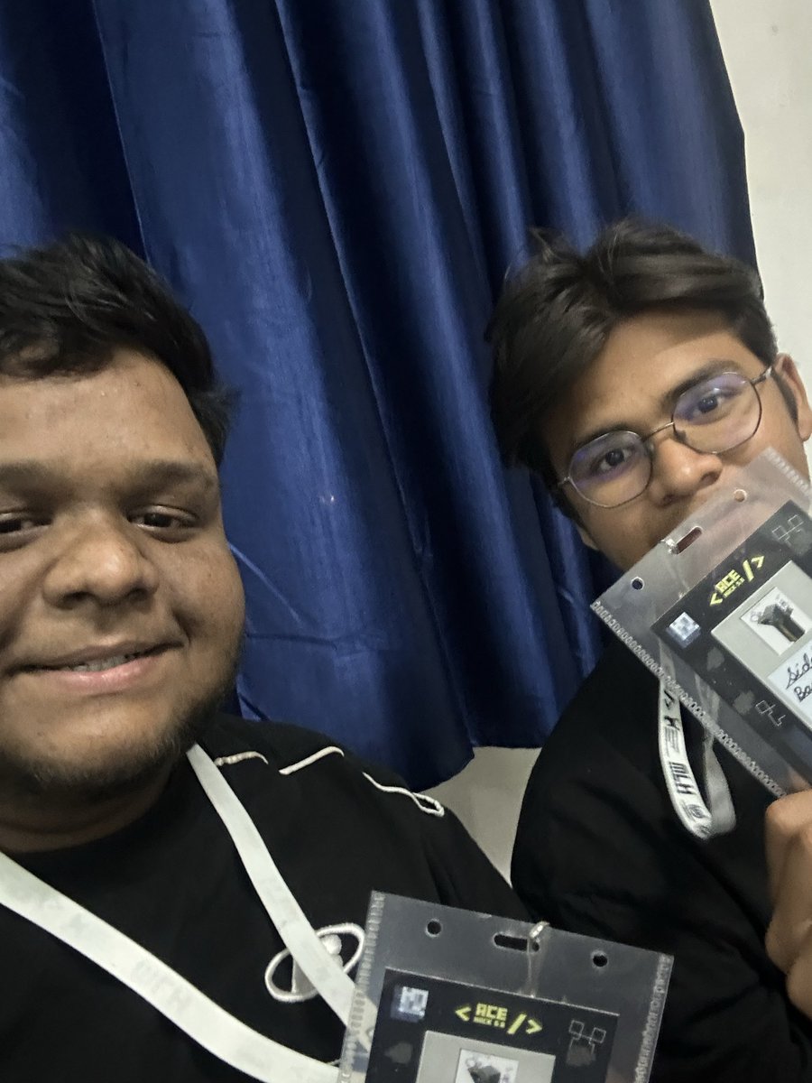 Amansh_15's tweet photo. Eyes are sleepy but still unstoppable 
At acehack5.0 , see you soon✌️
#acehack #devfolio #UEM #MLH https://t.co/hdGutdcFEo