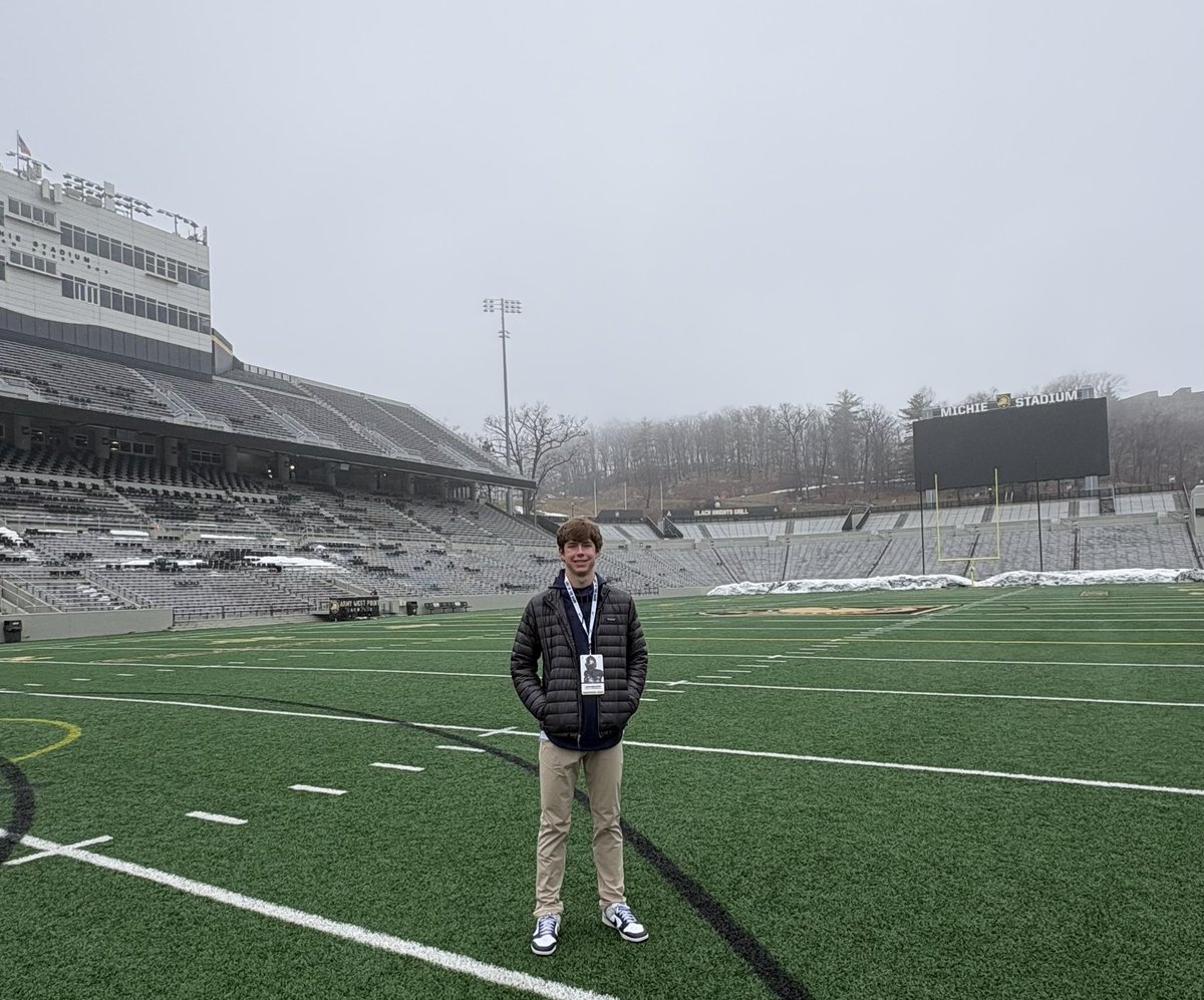 Sowa_JE's tweet photo. Thank you @ArmyWP_Football for hosting me on a visit today! 
@CoachJeffMonken @CoachJohnLoose @CoachJuice17 @ZGold_WP @lukeknightqb @coachcilumba @TXPSMedia @TXPrivateFBGuy @LoneStarPrepsTX https://t.co/LVkt0W01kv