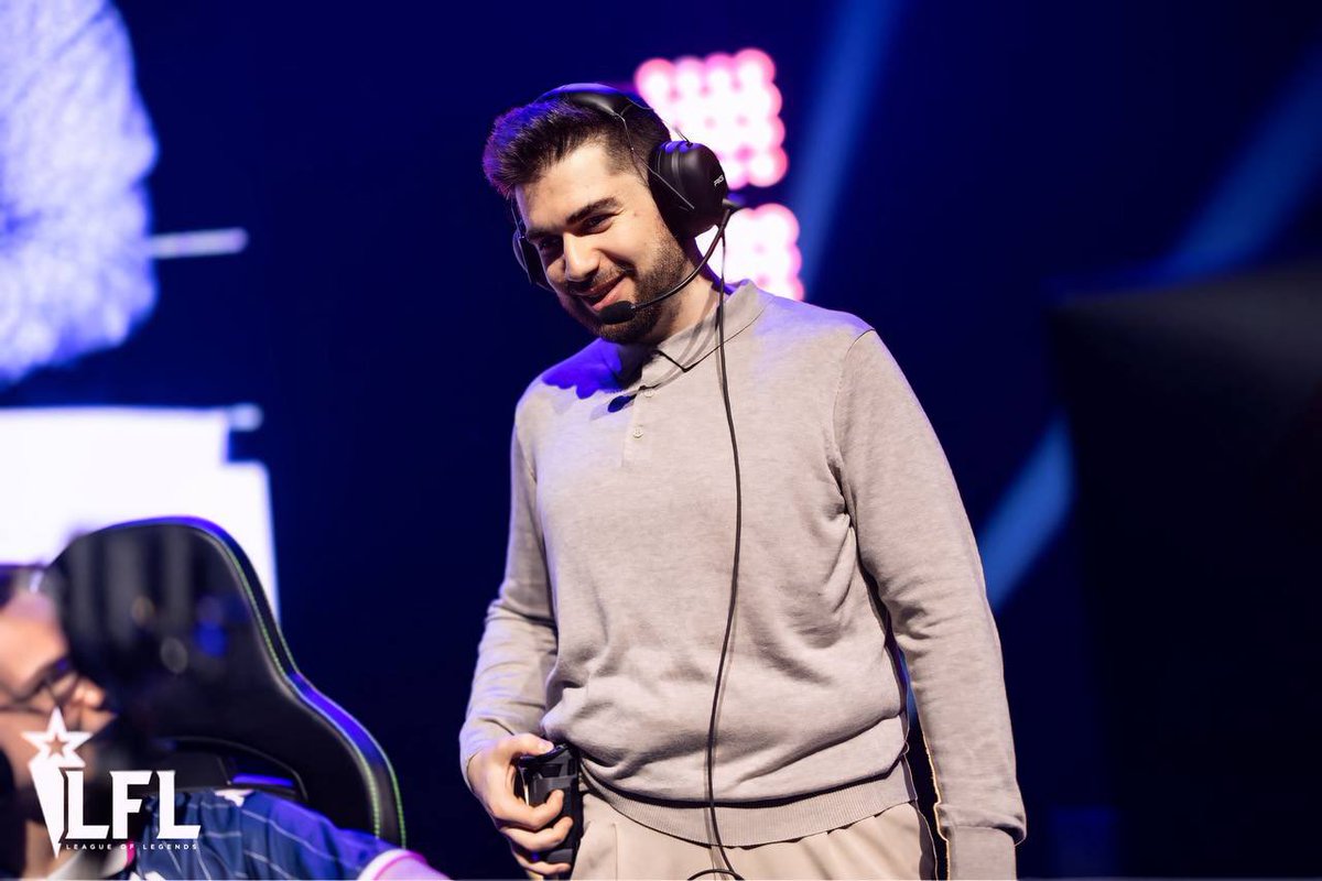 Coach Edward tweet media