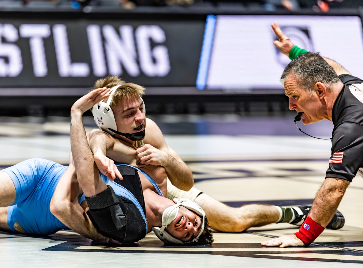 ArmyWP_Wres's tweet photo. The senior ends his run on a high note!

Charlie Farmer's EIWA tournament run comes to a close, with a 10-0 win over F&amp;M's James Garcia to capture 5th place at 125 lbs! https://t.co/rcN0vviEGF