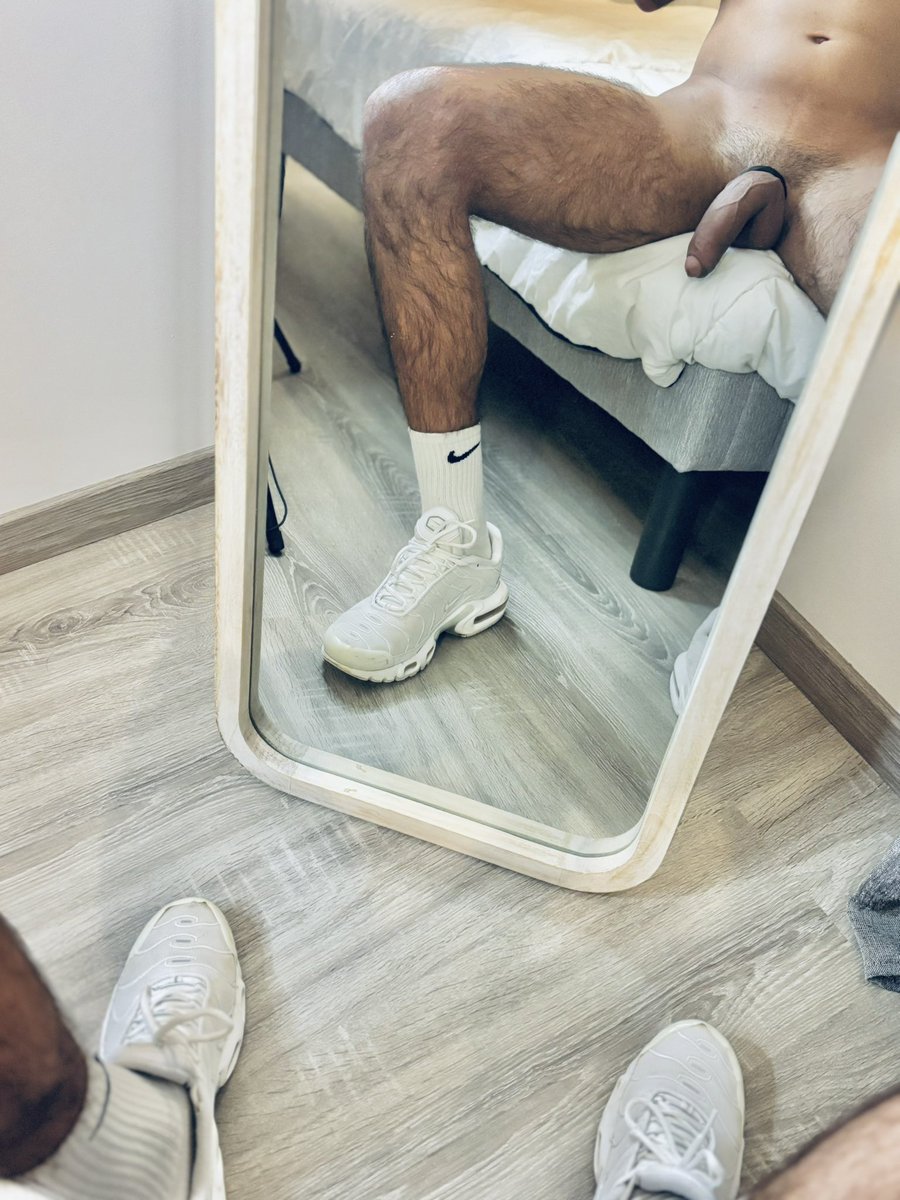 Joshmntoff's tweet photo. Un bon soumis pour s'en occuper ? 😈
Avec ta bouche 🫦, ton cul 🍑, les 2 ? 

RT si tu t'en occupes ! 🔥
#maqueue #bigcock #gayporn #TN #socks #kiffeur #fetish 

@xxx_men_pt @JJBestContent  @Secteurx_Paris @bkiffeur @Poilsforever https://t.co/pNZX4WTizd