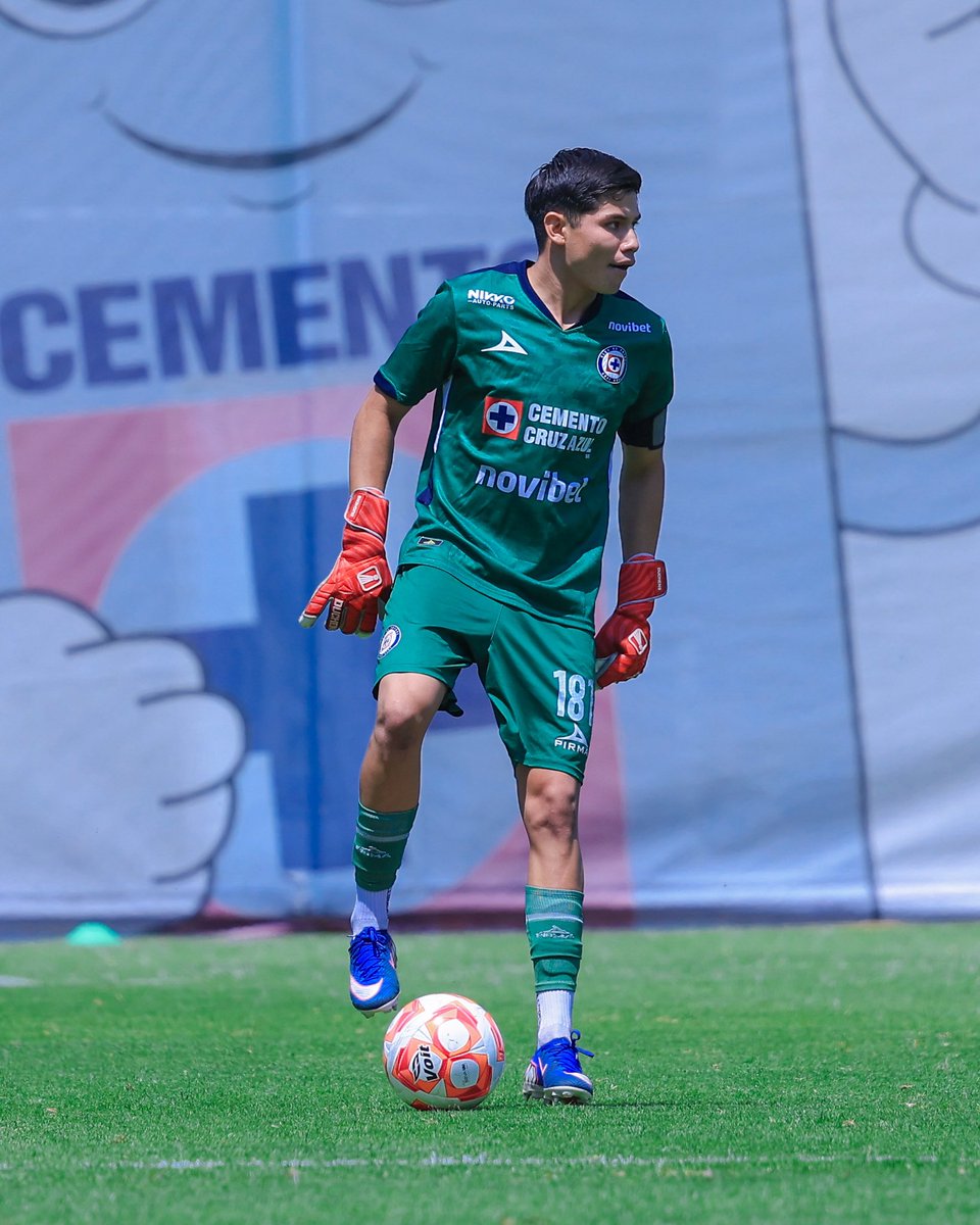 AzulBasicas's tweet image. A 15’ del final ⏰ 

#CAZ 0-0 #ASL
#Sub19